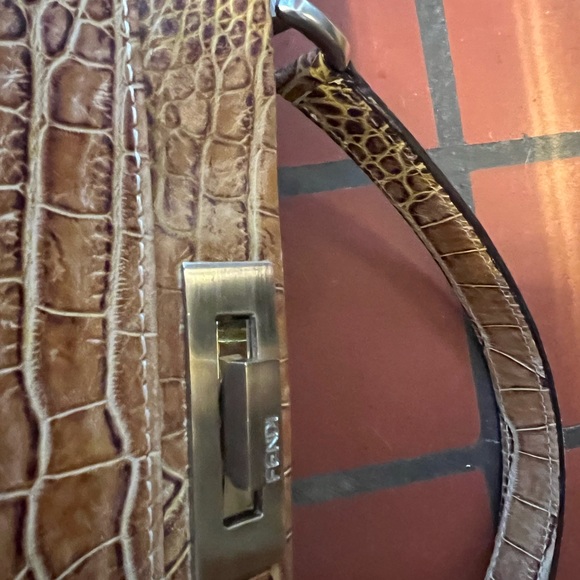 Authentic Fendi Peekaboo bag in good condition - Picture 2 of 7